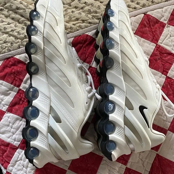 Nike Air Max White, black and blue Sneakers size 9.5 - Picture 9 of 12